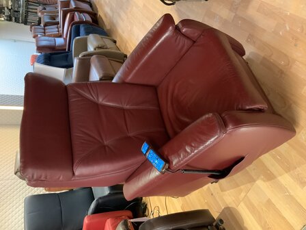 relaxfauteuil met 6 motoren rood leder 