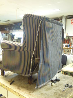 herstoffering fauteuil  voor klant in oss