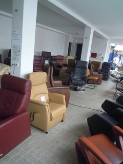 Foto,s relaxfauteuil outlet Center  Kerkstraat 35 A Nuland