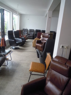 Foto,s relaxfauteuil outlet Center  Kerkstraat 35 A Nuland