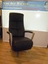 Relaxfauteuil-met-sta-op--met-draaivoet-met-accu